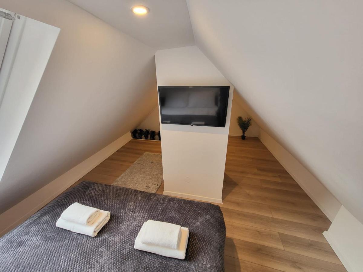 Studio Apartman Mia Zagreb Exteriör bild